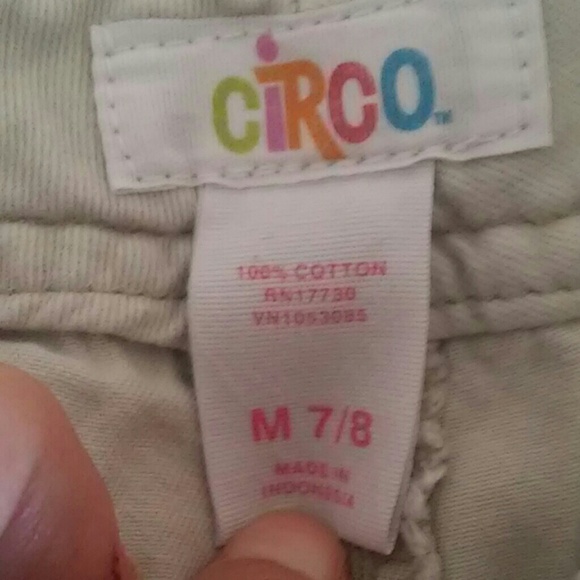 Shorts - Picture 4 of 4